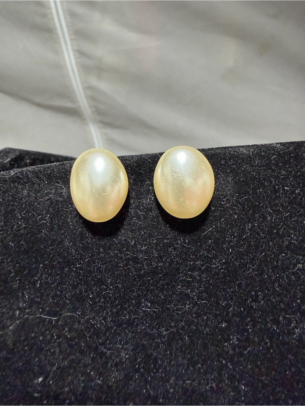 Vintage Richelieu Faux PearlOval Button Scree Back Earrings